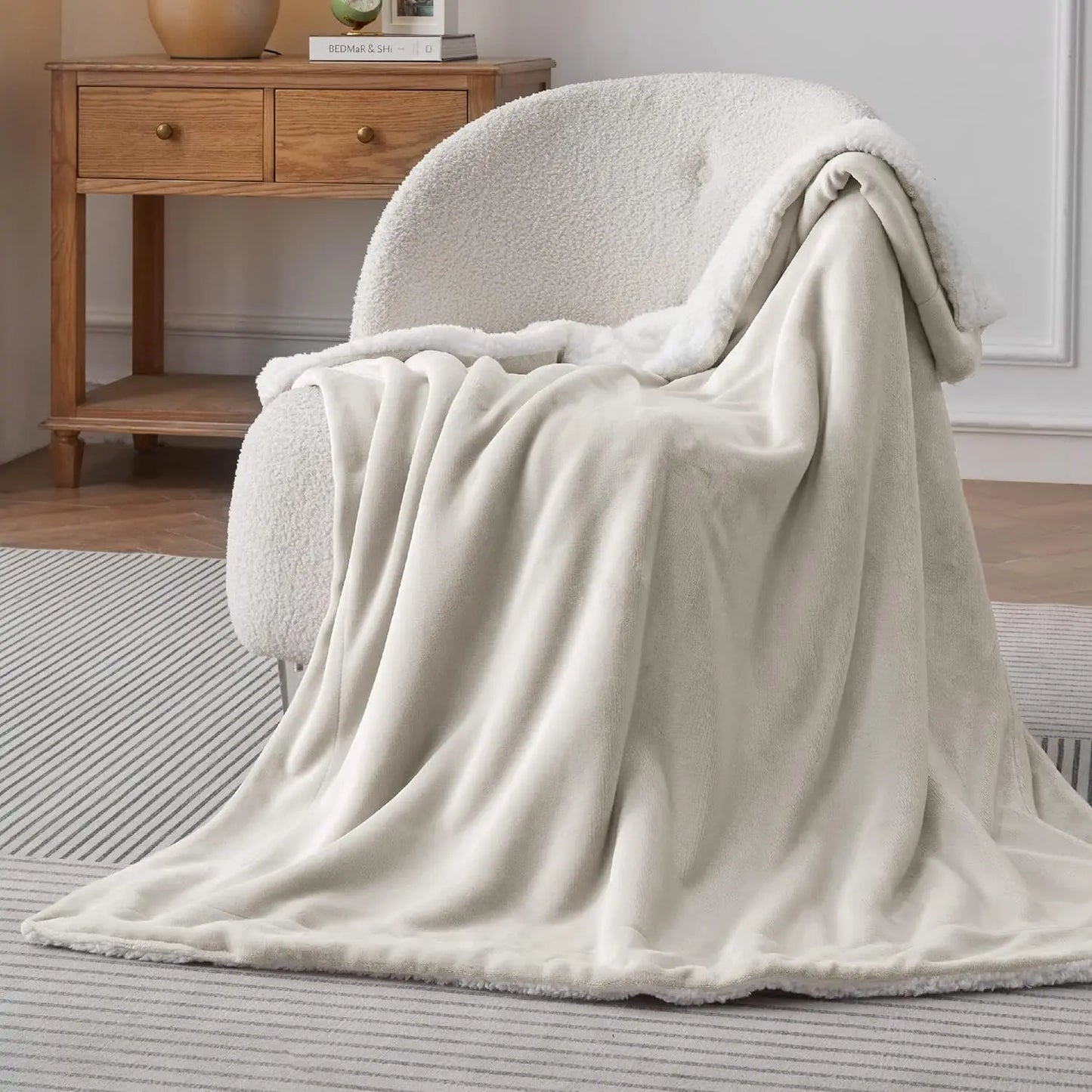 Bedsure Thick and Warm Blanket